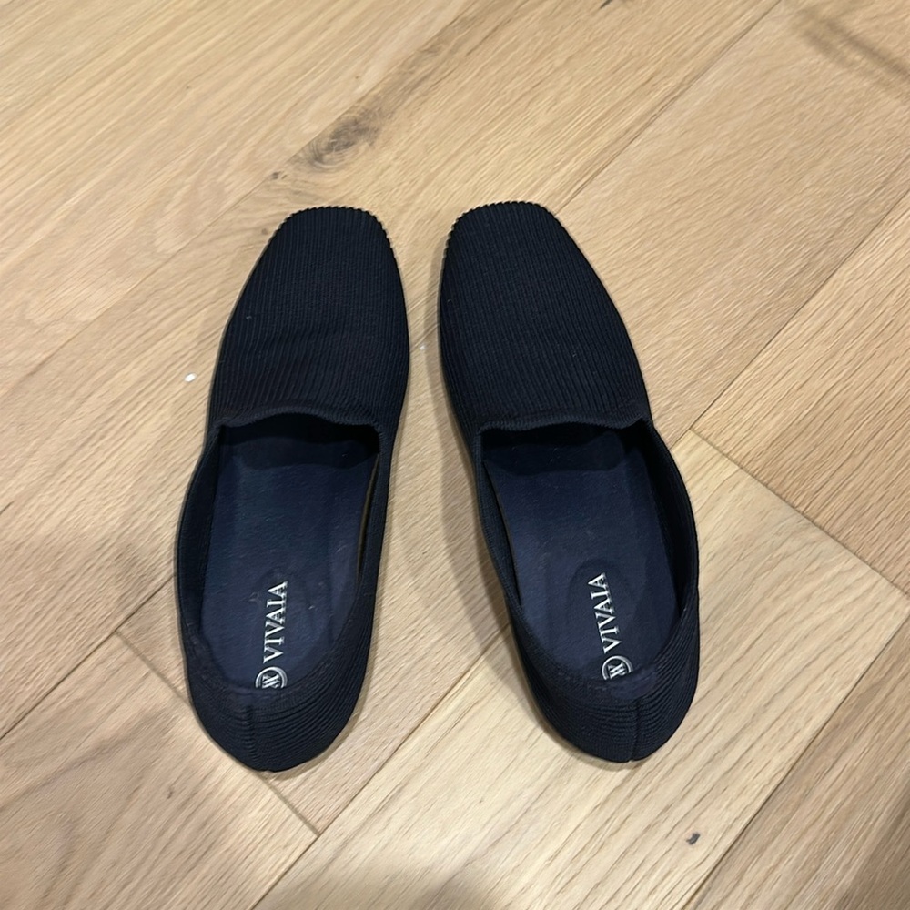 VIVAIA Samantha Square Toe Water Repellent. Loafers navy Size 7.5 NWOT